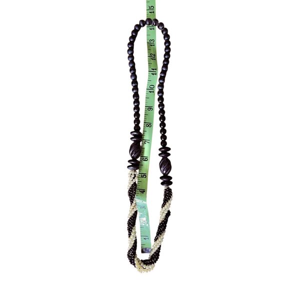 Black Stone & White Beaded Twisted Necklace With Large Black Accents Multistrand - Picture 5 of 6